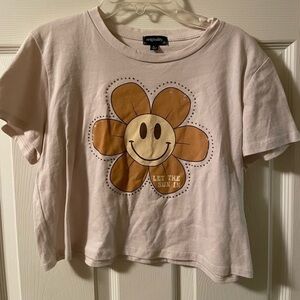 Size L groovy crop top